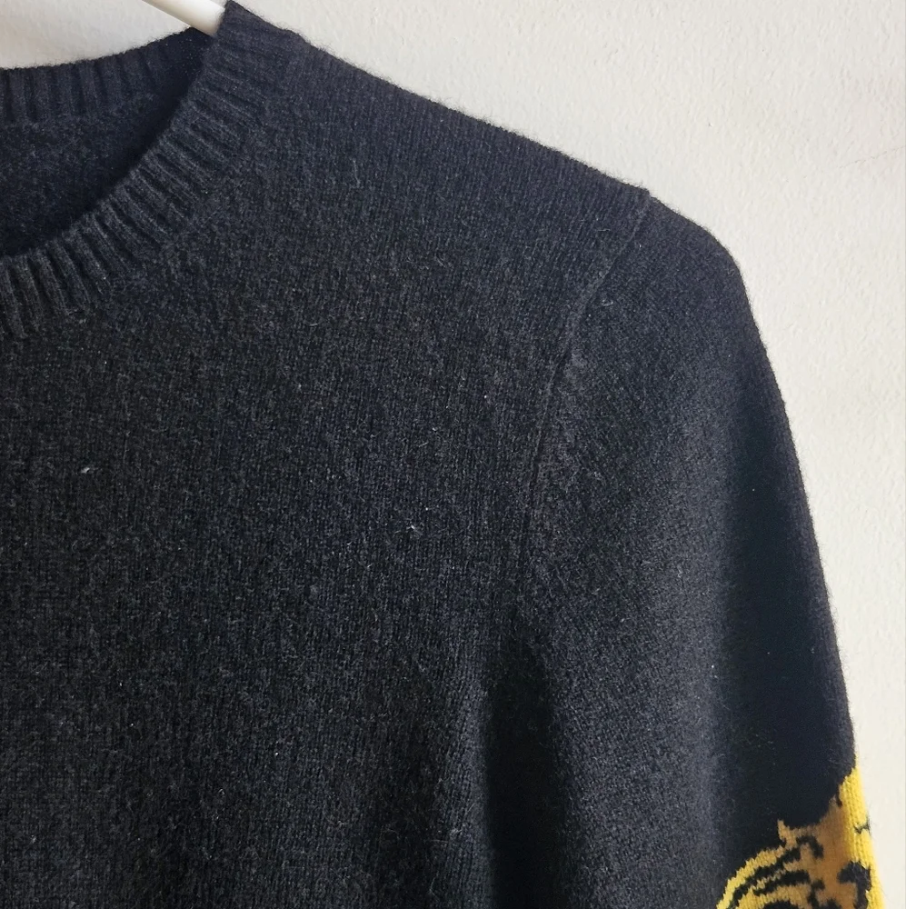 C3 Cashmere Black Sweater with Yellow Dragon Sleeve Design in Women's M - Picture 5 of 10